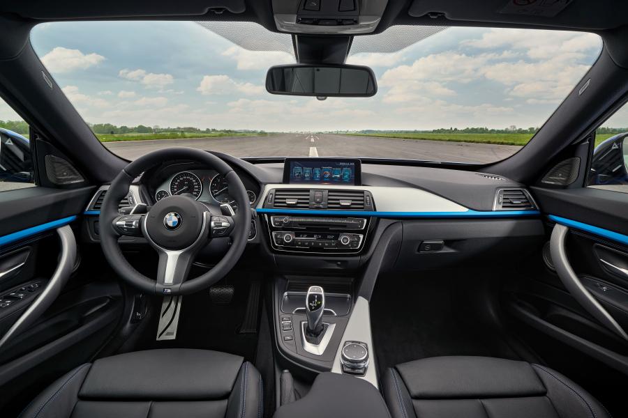 Торпедо BMW 340i Gran Turismo M Sport (F34) 2016 года  (WW) (фото 20 из 28)